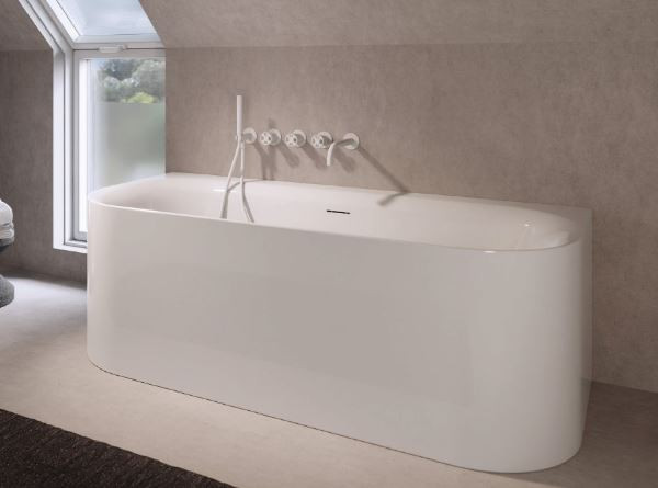 Ванна акриловая Riho Devotion back2wall 180*80 B096003005 с функцией Riho Fall