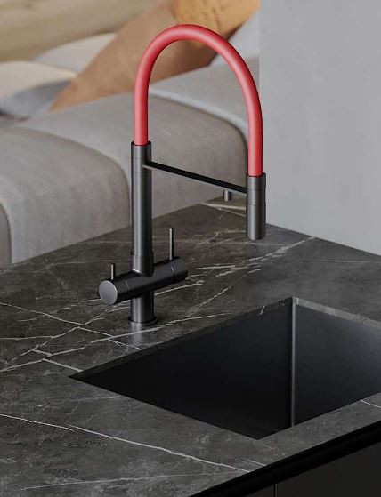 Смеситель Omoikiri Kanto-GM 4994013 для кухни с подключением к фильтру вороненая сталь/красный