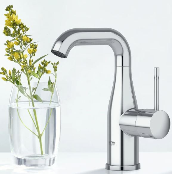 Смеситель Grohe Essence+ 23463001 для раковины