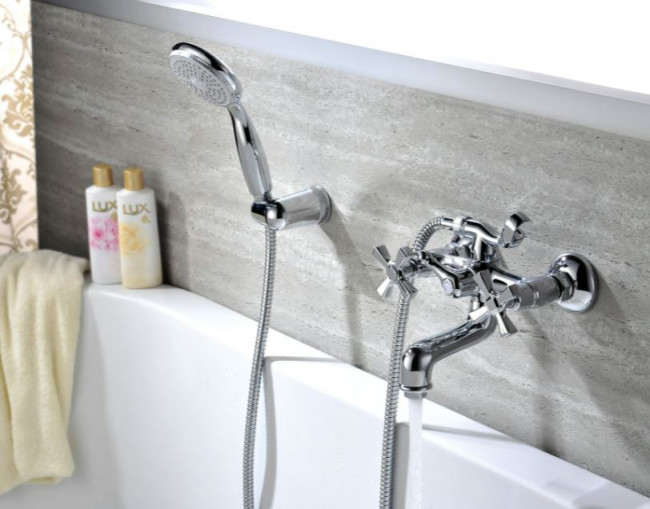 Смеситель Lemark Benefit LM2502C для ванны