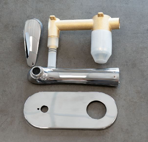 Смеситель Lemark Linara LM0426C для раковины настенный хром