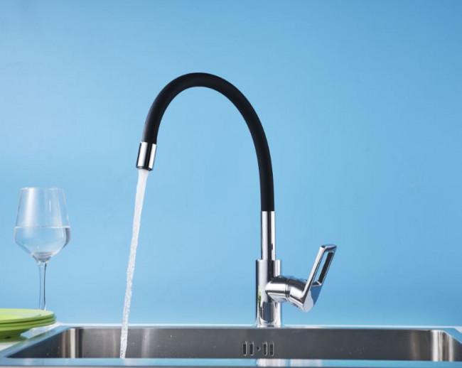 Смеситель Rossinka Z35-35U-Black для кухни