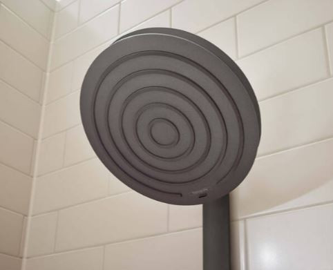 Душевая система Hansgrohe Pulsify S Showerpipe 260 2jet с ShowerTablet Select 400 24240670 с термостатом черный матовый