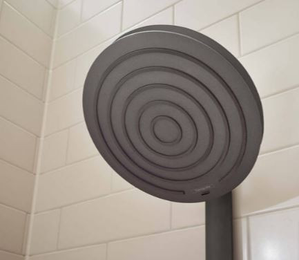 Душевая система Hansgrohe Pulsify S Showerpipe 260 2jet EcoSmart с ShowerTablet Select 400 24241670 с термостатом черный матовый