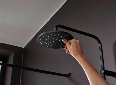 Душевая система Hansgrohe Vernis Blend Showerpipe 200 1jet EcoSmart 26089670 с термостатом черный матовый